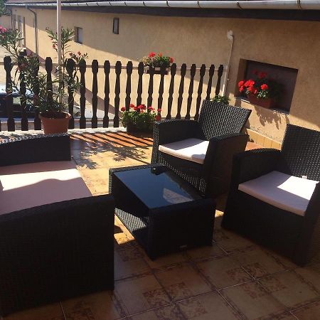 Teke Panzió Acomodação com café da manhã Körmend Exterior foto